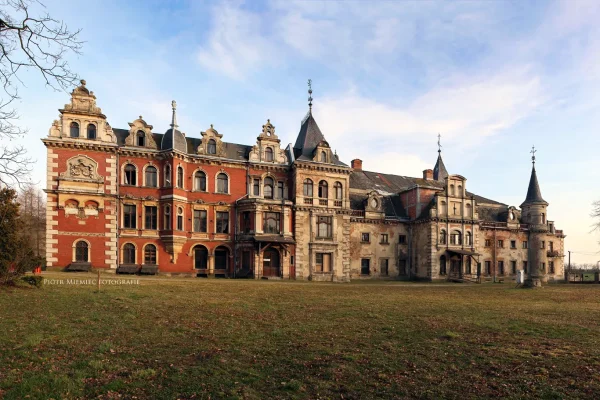 Pałac w Krowiarkach