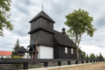 Drewniany kościół w Przewozie