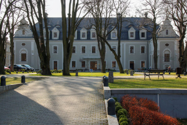 Lubliniec – hotel w murach starego zamku