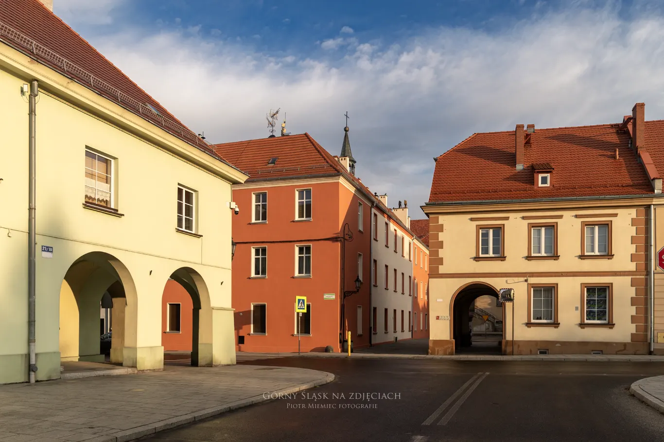 Fragment pyskowickiego rynku.